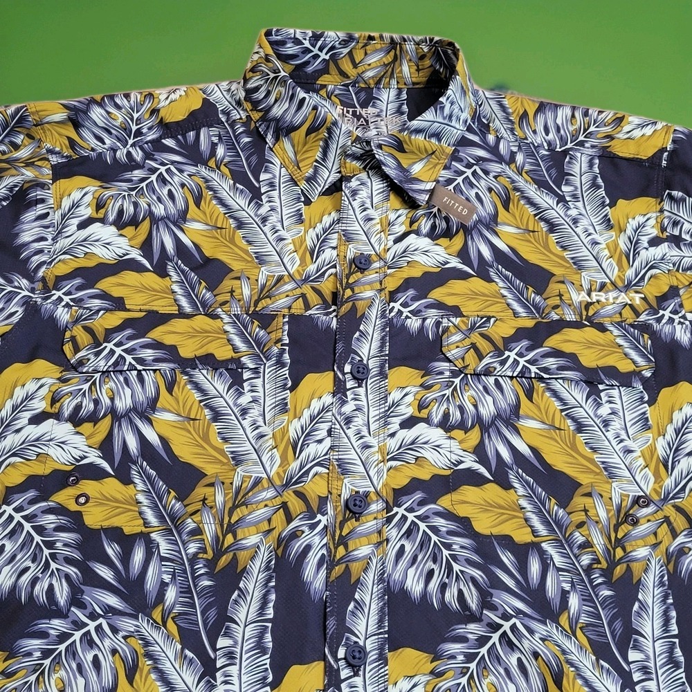 NWT ARIAT Shirt Mens S VentTEK Outbound Fitted Vented Tropical Hawaiian Gorpcore